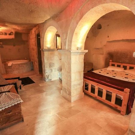 Abu Hayat Cave Suites Ortahisar Bagian luar foto