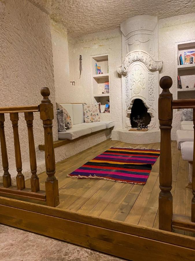 Abu Hayat Cave Suites Ortahisar Bagian luar foto