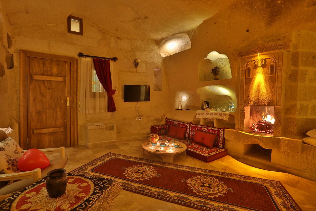 Abu Hayat Cave Suites Ortahisar Bagian luar foto