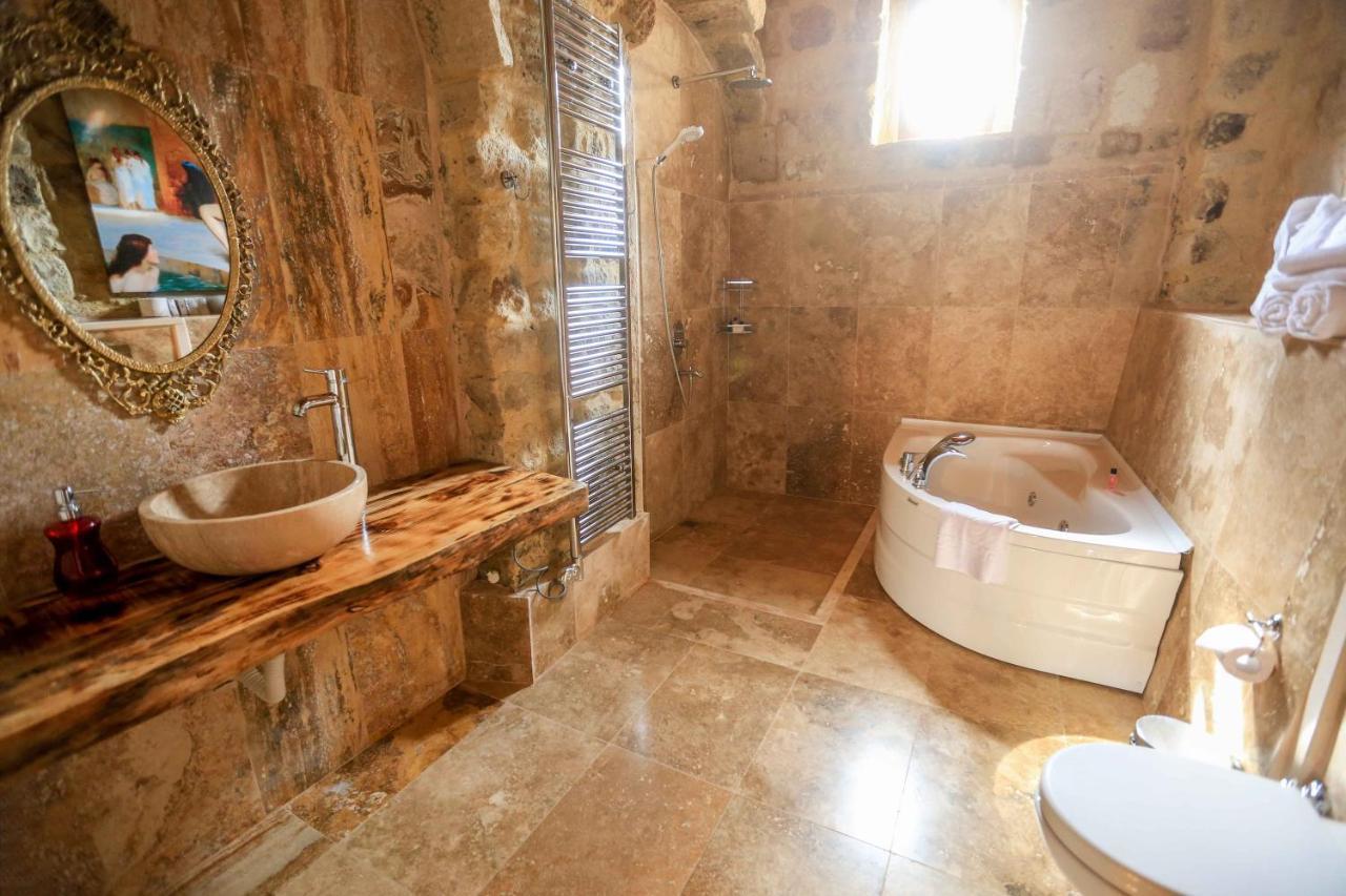 Abu Hayat Cave Suites Ortahisar Bagian luar foto