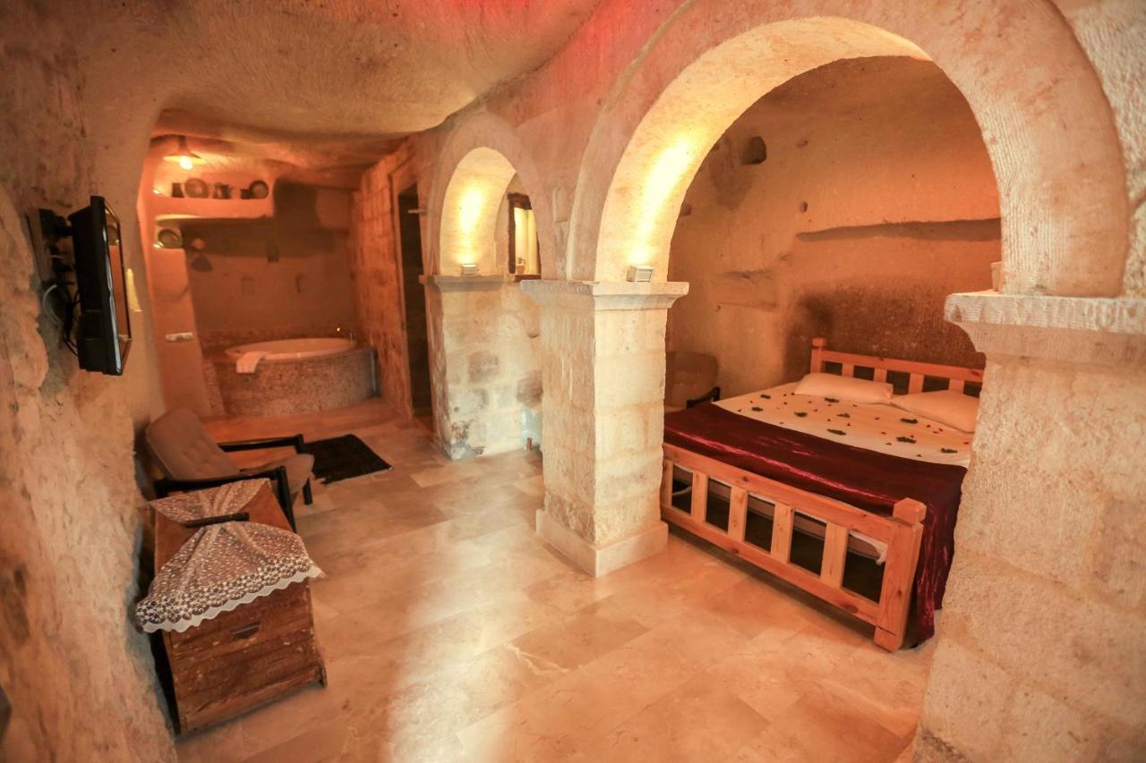 Abu Hayat Cave Suites Ortahisar Bagian luar foto